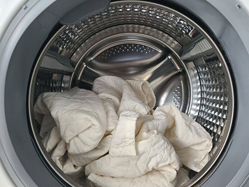 ワッシャー洗濯機で寝具を洗う
