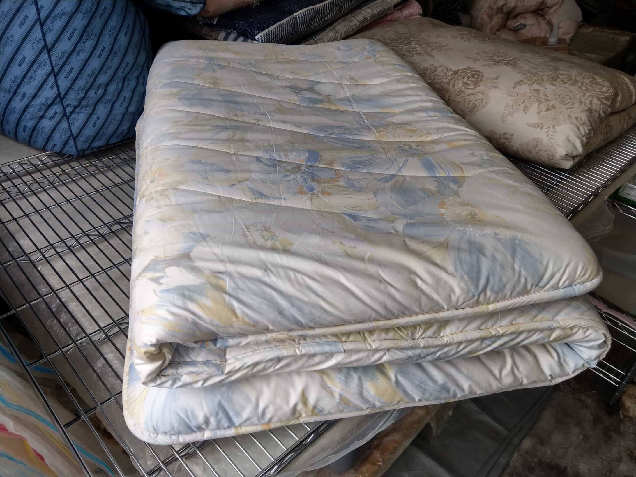 丸洗い前の敷ふとん